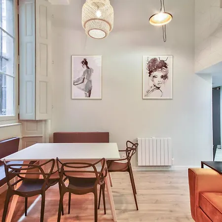 Bel 3 Proche Opera Apartmán *